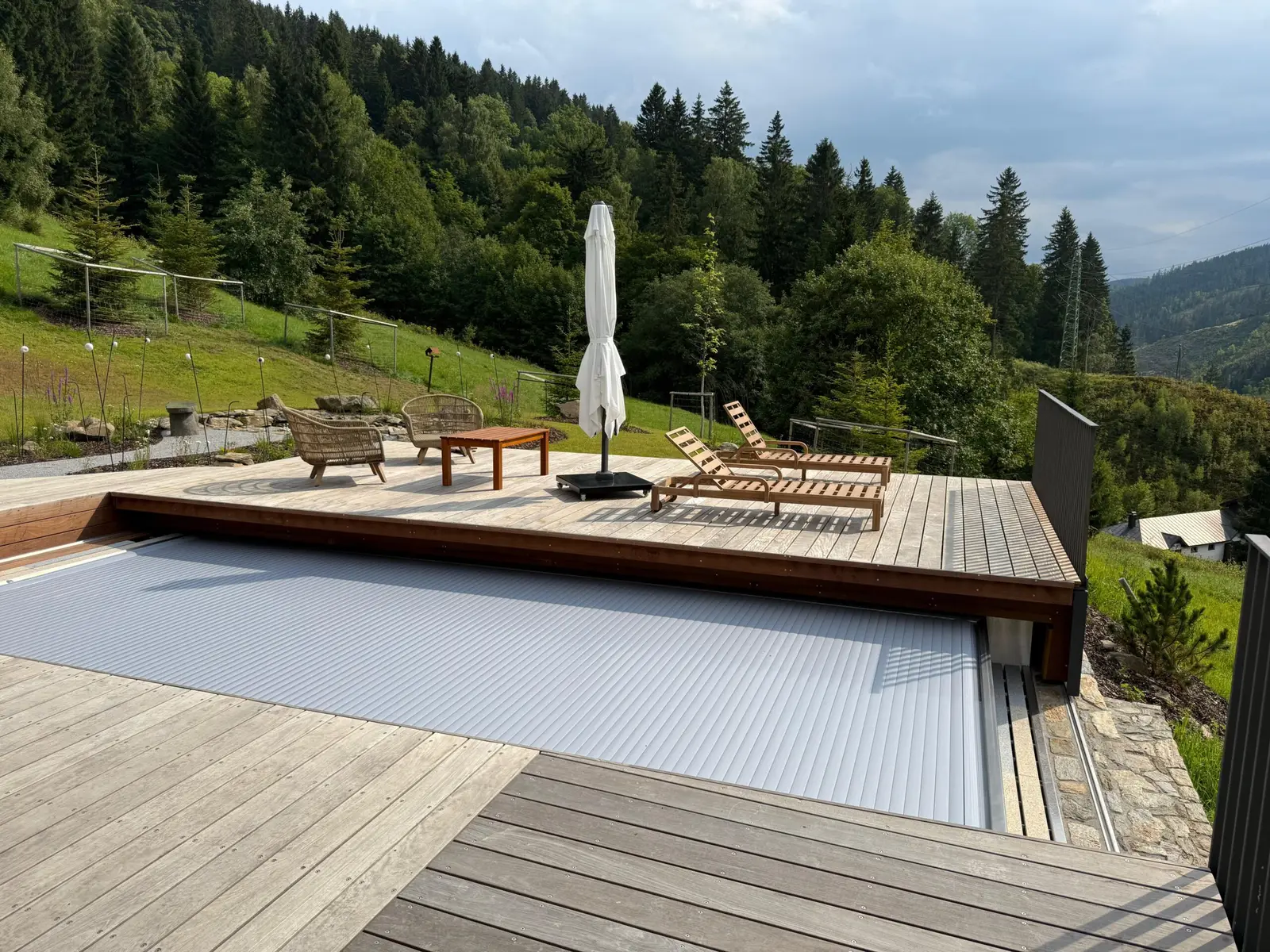 Atypické riešenia – Realizácia Termodrevo – infinity bazén